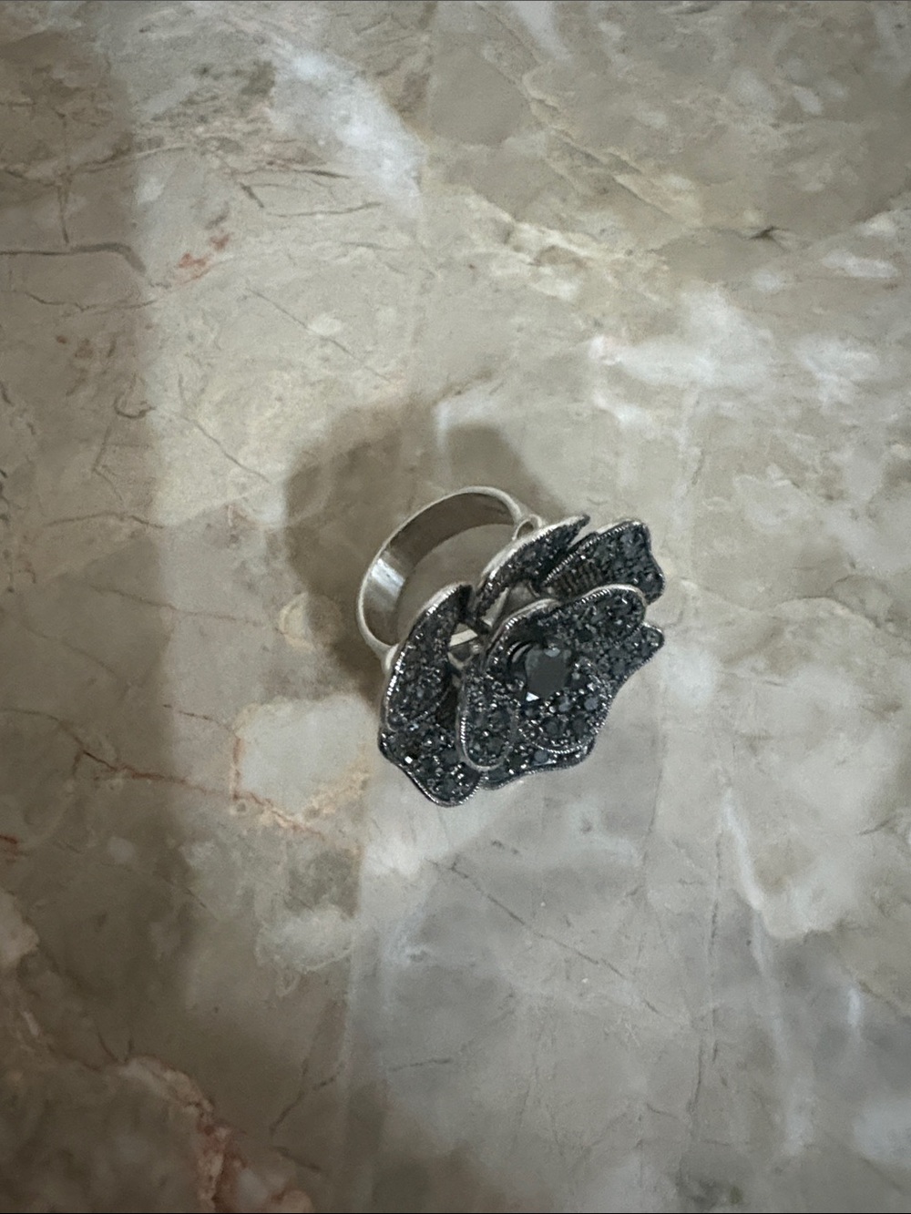 Elegant Black Crystal Flower Ring - Unbranded